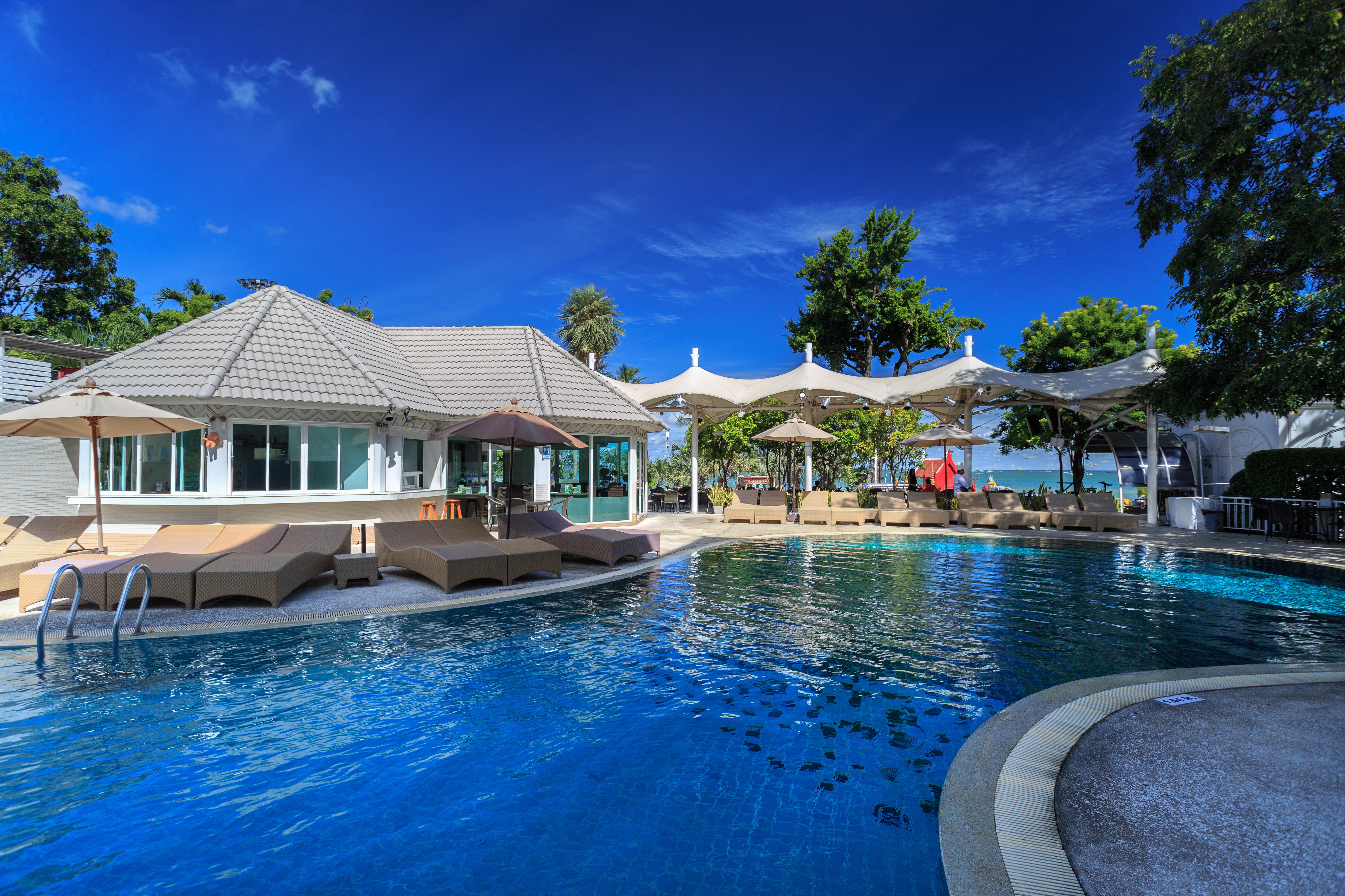 Pattaya Discovery Beach Hotel - Sha Extra Plus Exterior foto